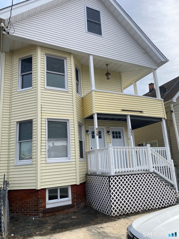 644-646 Hallett Street, Bridgeport, CT 06608