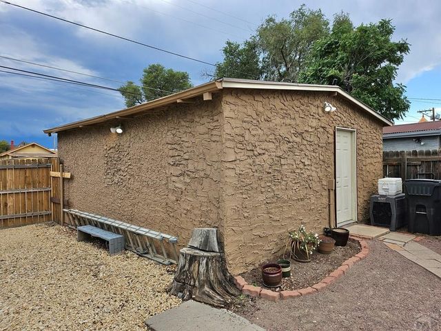317 E Abriendo Ave, Pueblo, CO 81004