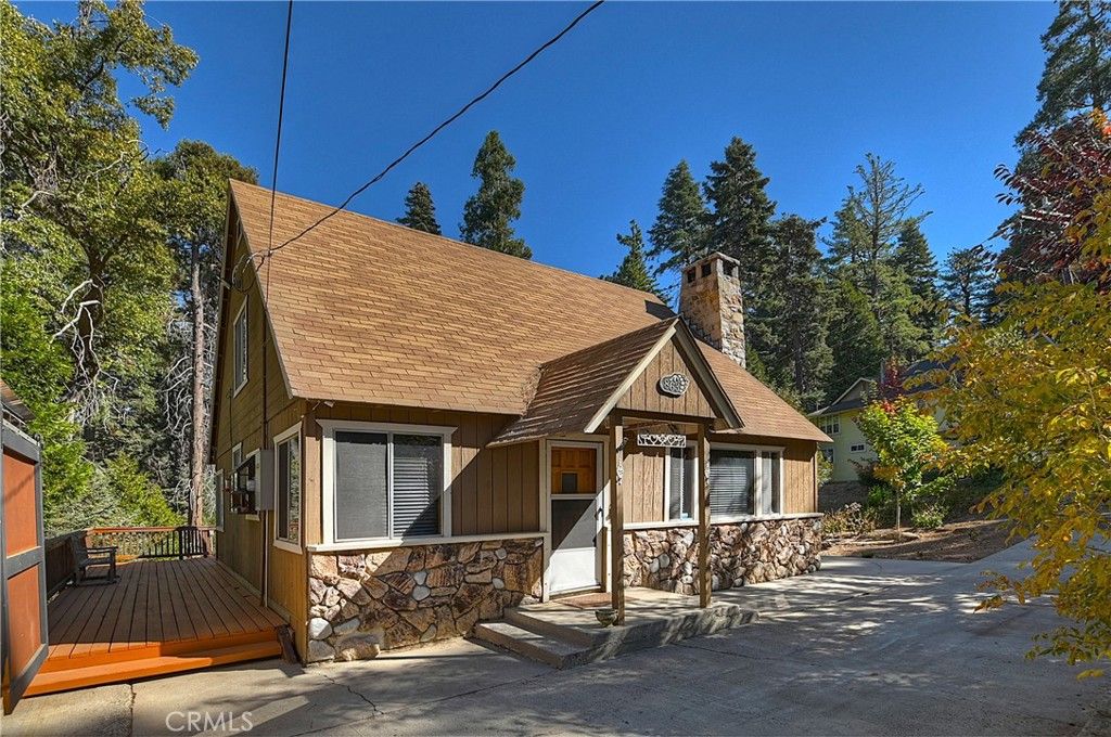 Image 1 of property listing at 863 Oak, Lake Arrowhead, CA 92385