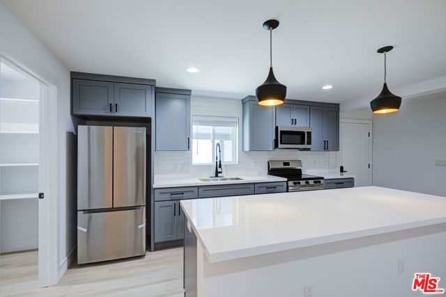 1211 Beryl Street, Redondo Beach, CA 90277