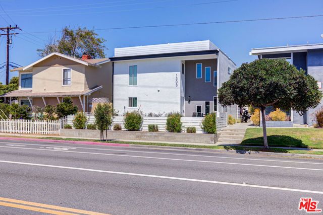 1211 Beryl Street, Redondo Beach, CA 90277