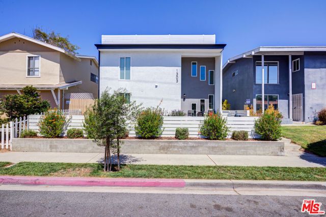 1211 Beryl Street, Redondo Beach, CA 90277