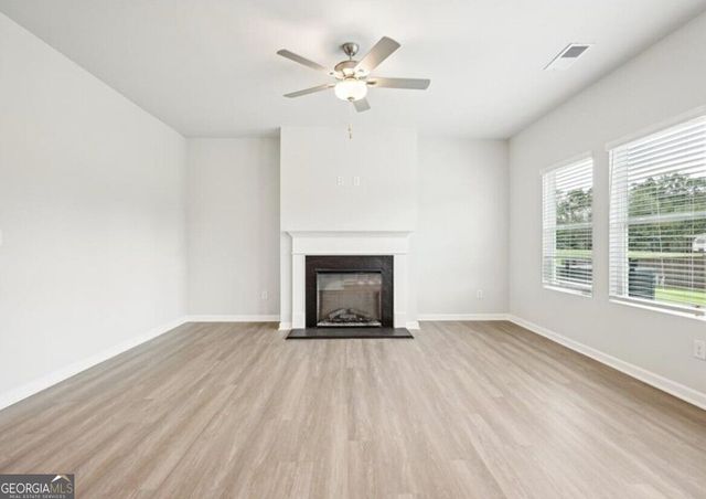 107 Vickers Point Drive, Fairburn, GA 30213