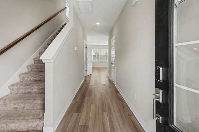 1023 Baltusrol Ln, Lebanon, TN 37087