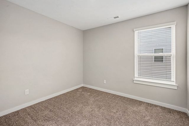 1023 Baltusrol Ln, Lebanon, TN 37087