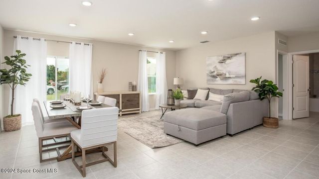 1666 Salazar Street SE, Palm Bay, FL 32909