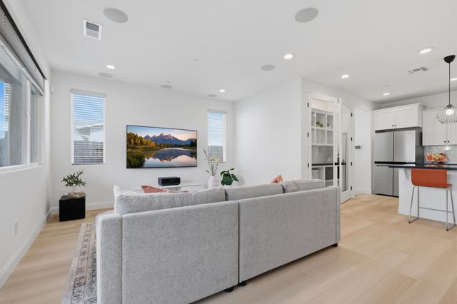 783 Bartonville Rd, Lincoln, CA 95648