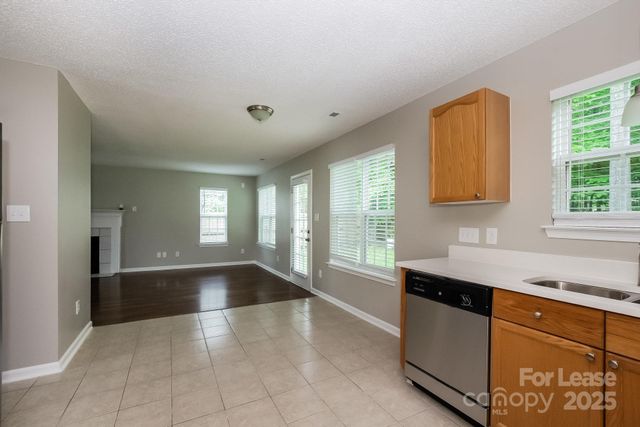 6415 Goldenblush Circle, Charlotte, NC 28269