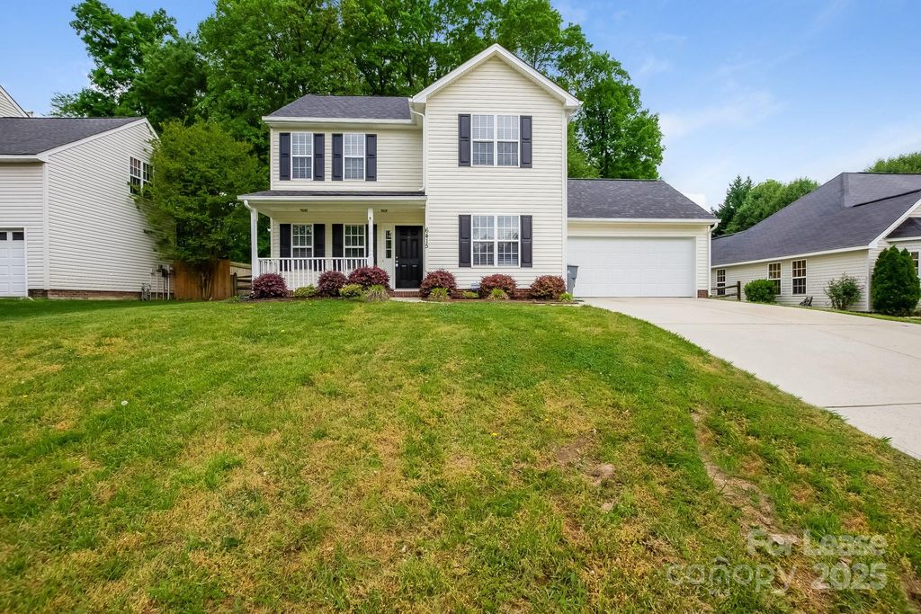 6415 Goldenblush Circle, Charlotte, NC 28269