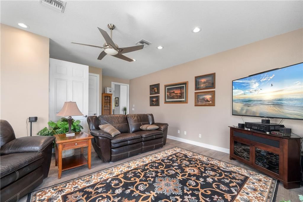 Image 29 of property listing at 28435 SILVER PALM DRIVE, Punta Gorda, FL 33982