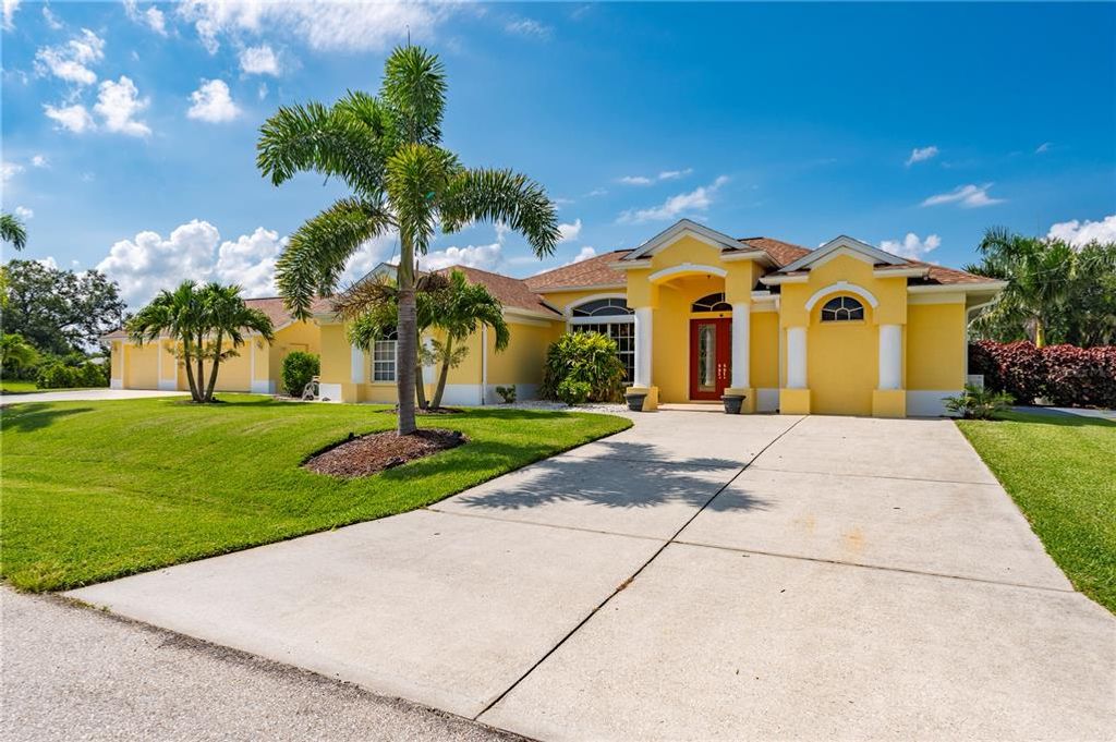 Image 3 of property listing at 28435 SILVER PALM DRIVE, Punta Gorda, FL 33982