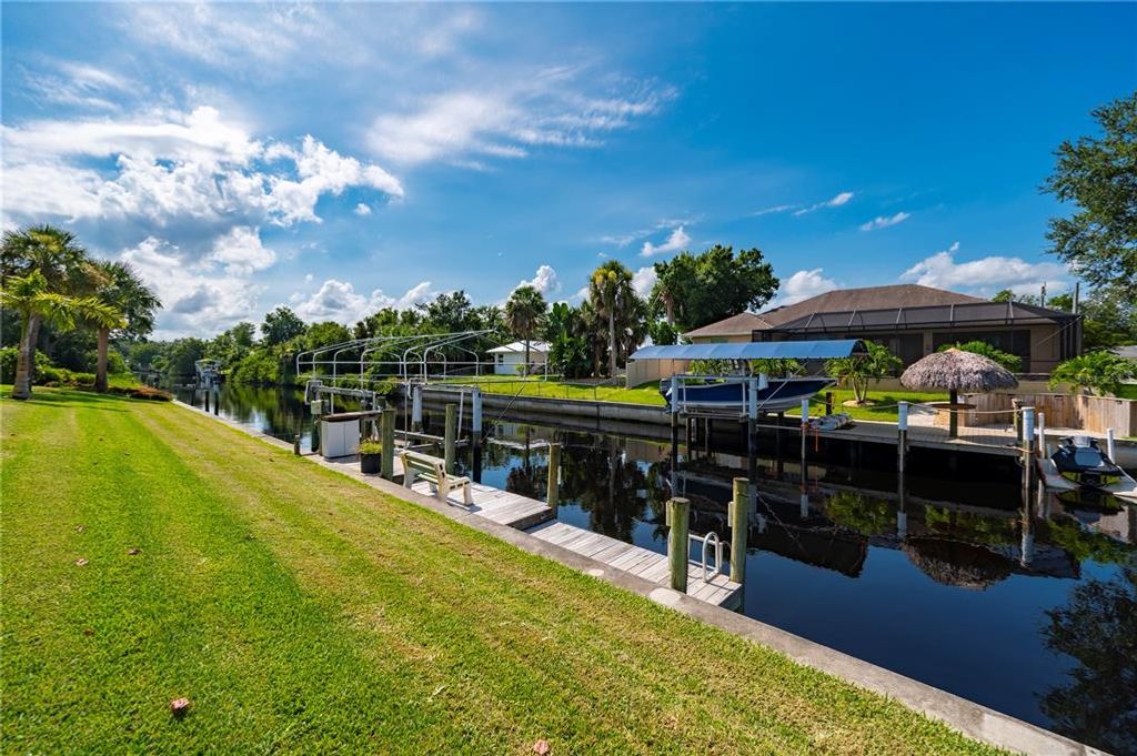 Image 60 of property listing at 28435 SILVER PALM DRIVE, Punta Gorda, FL 33982
