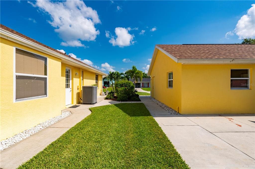 Image 63 of property listing at 28435 SILVER PALM DRIVE, Punta Gorda, FL 33982