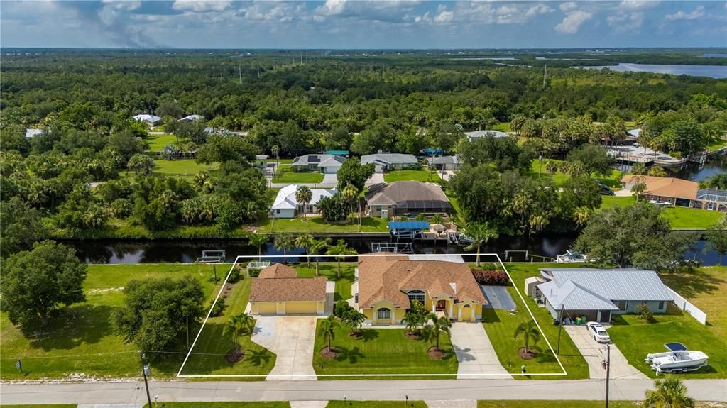 Image 72 of property listing at 28435 SILVER PALM DRIVE, Punta Gorda, FL 33982