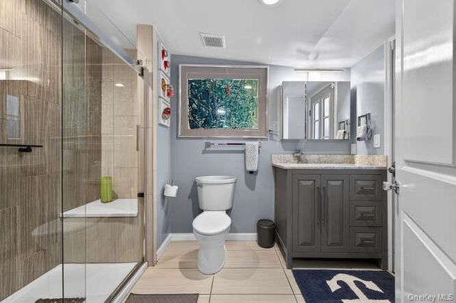 42 Highfield Lane, Roslyn Heights, NY 11577