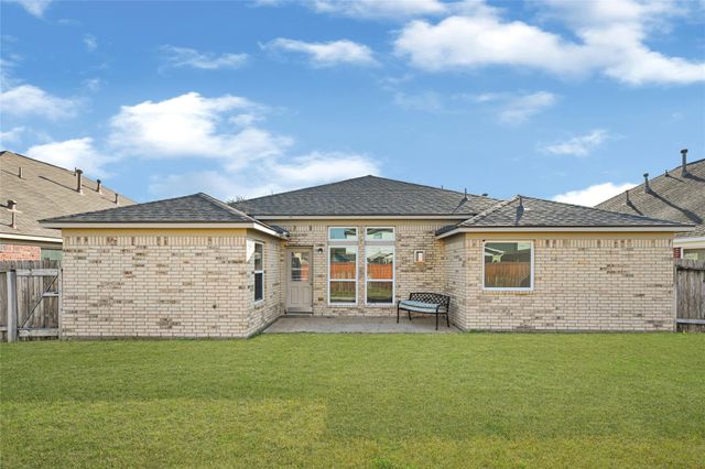 18426 Cypress Lake Village Drive, Cypress, TX 77429