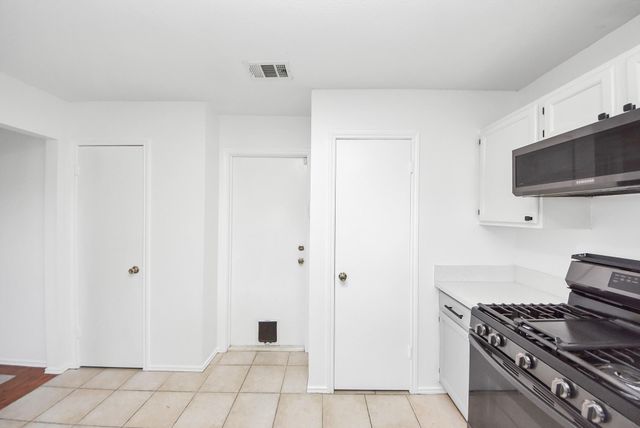 403 Willow West Drive, Houston, TX 77073