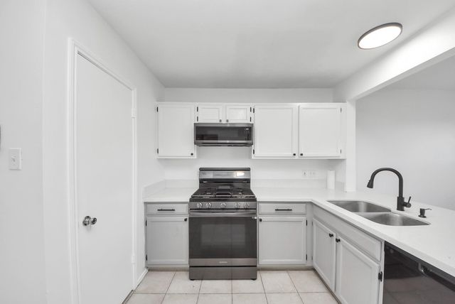 403 Willow West Drive, Houston, TX 77073