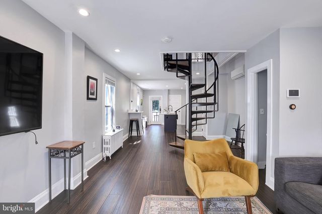 916 45TH PLACE, Washington, DC 20019