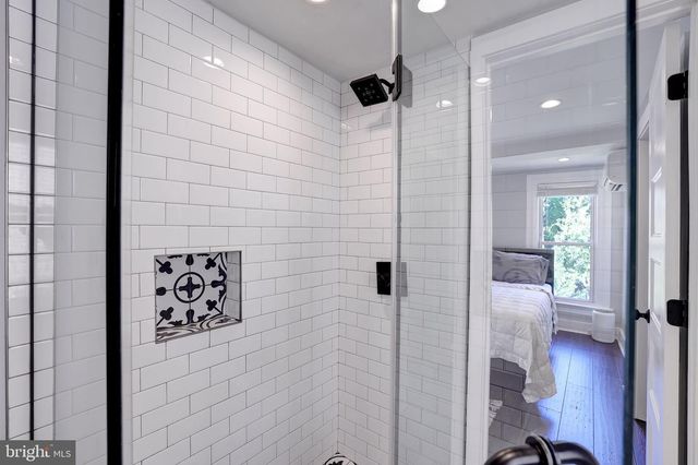 916 45TH PLACE, Washington, DC 20019