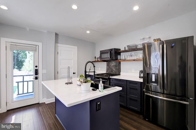 916 45TH PLACE, Washington, DC 20019