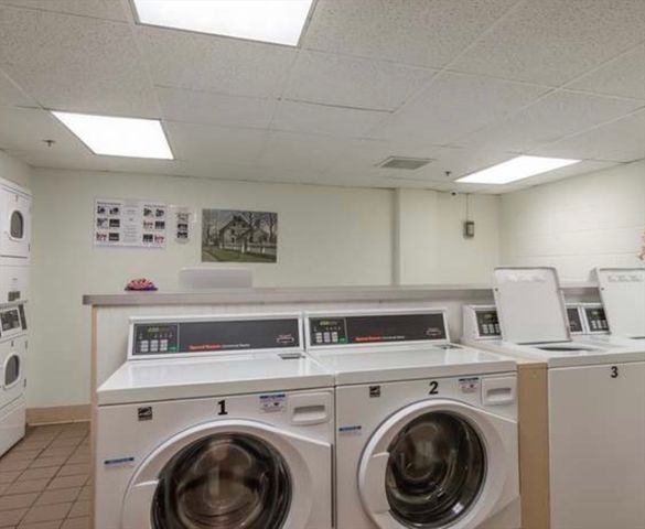 1025 Hancock St 2M, Quincy, MA 02169