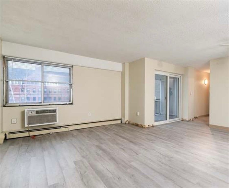 1025 Hancock St 2M, Quincy, MA 02169