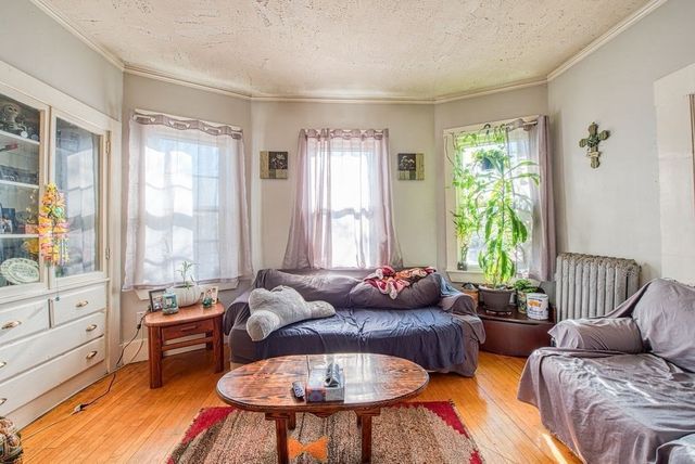 48 Simmons Ave, Brockton, MA 02301