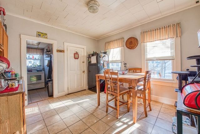 48 Simmons Ave, Brockton, MA 02301