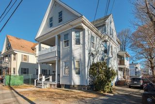 48 Simmons Ave, Brockton, MA 02301