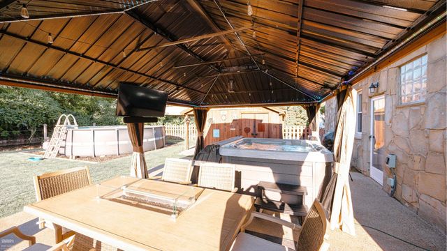 23121 Liberty Street, Saint Clair Shores, MI 48080