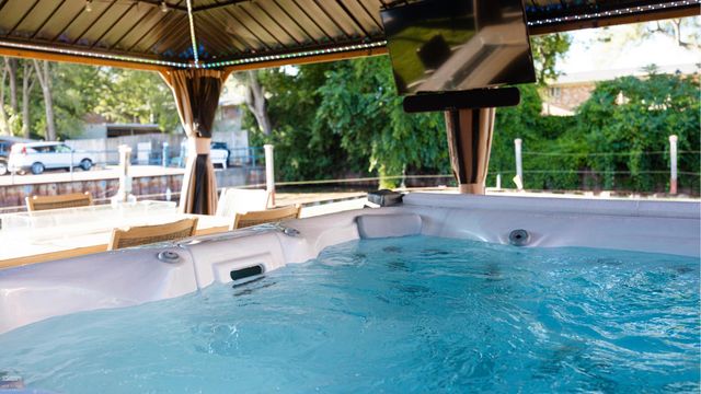 23121 Liberty Street, Saint Clair Shores, MI 48080