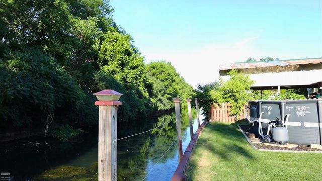 23121 Liberty Street, Saint Clair Shores, MI 48080