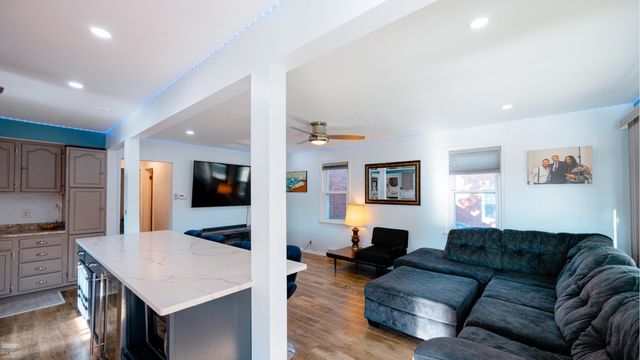 23121 Liberty Street, Saint Clair Shores, MI 48080