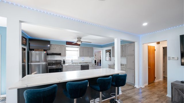 23121 Liberty Street, Saint Clair Shores, MI 48080