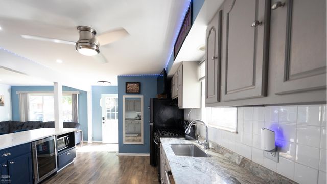 23121 Liberty Street, Saint Clair Shores, MI 48080