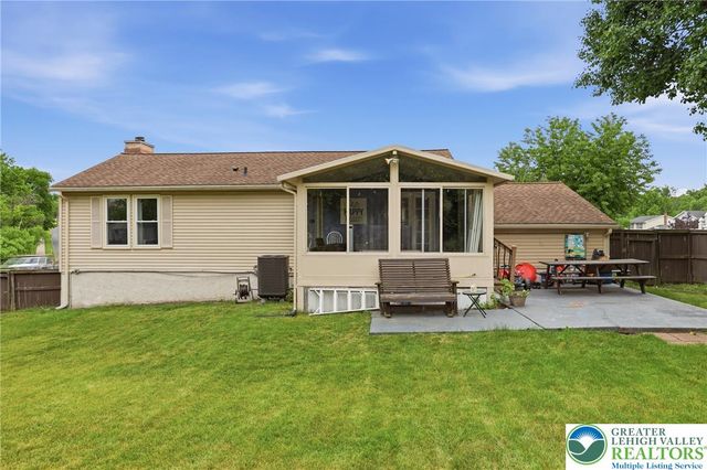 942 Bridge Street, Catasauqua Boro, PA 18032