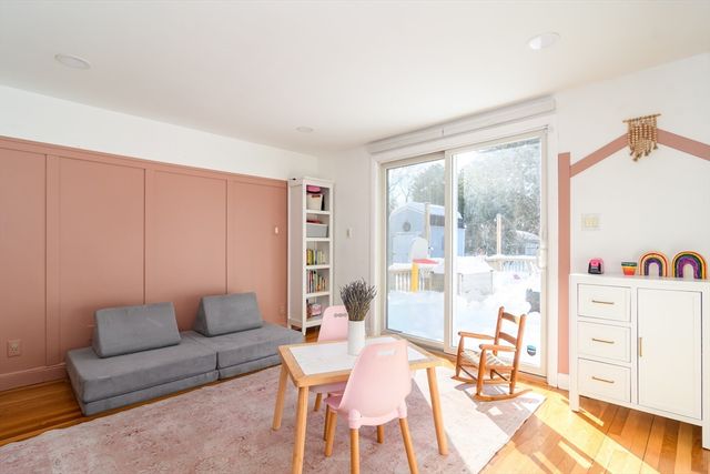 13 Cooper Rd, Natick, MA 01760