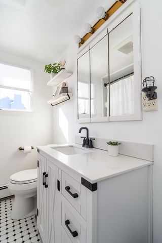 13 Cooper Rd, Natick, MA 01760