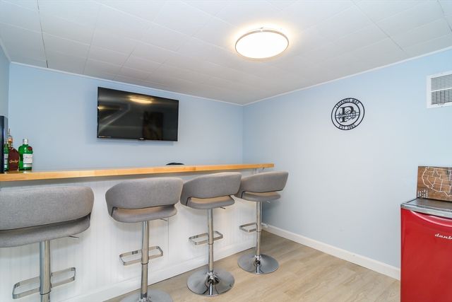 13 Cooper Rd, Natick, MA 01760