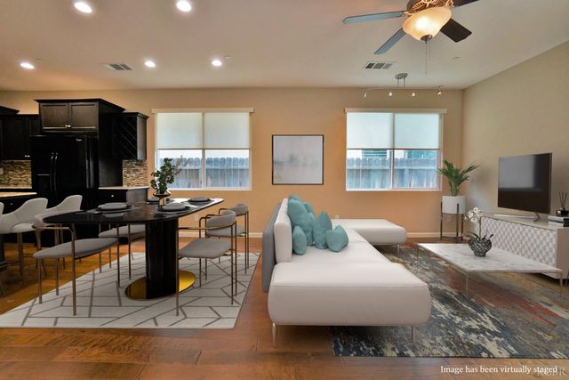 1795 W Van Gogh Way, Hanford, CA 93230