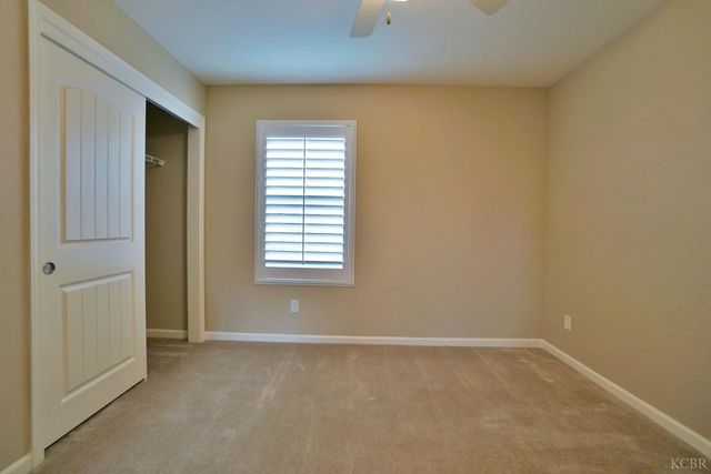 1795 W Van Gogh Way, Hanford, CA 93230