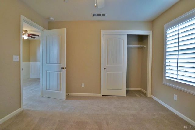 1795 W Van Gogh Way, Hanford, CA 93230