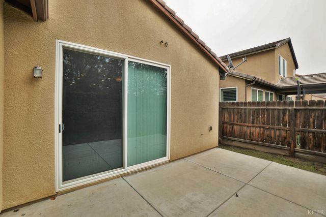 1795 W Van Gogh Way, Hanford, CA 93230
