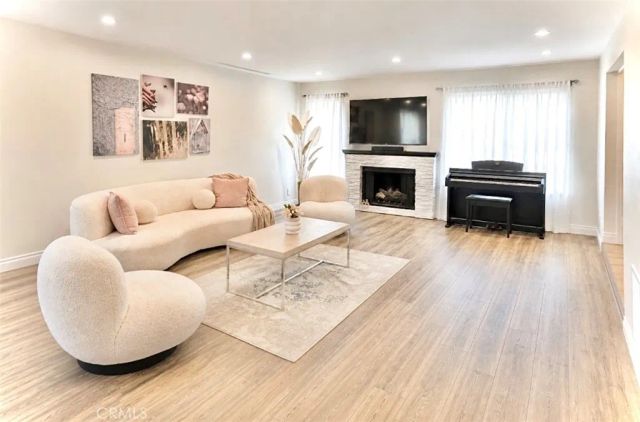 10 Sunflower, Irvine, CA 92604