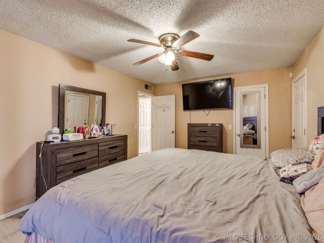 13025 E 28th Place, Tulsa, OK 74134