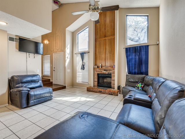 13025 E 28th Place, Tulsa, OK 74134