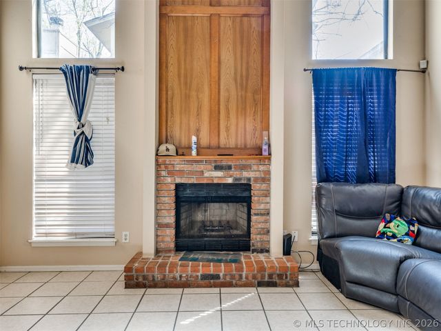 13025 E 28th Place, Tulsa, OK 74134