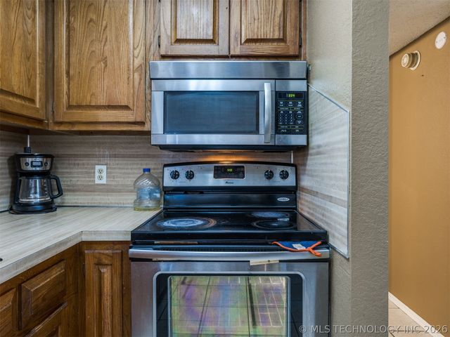 13025 E 28th Place, Tulsa, OK 74134