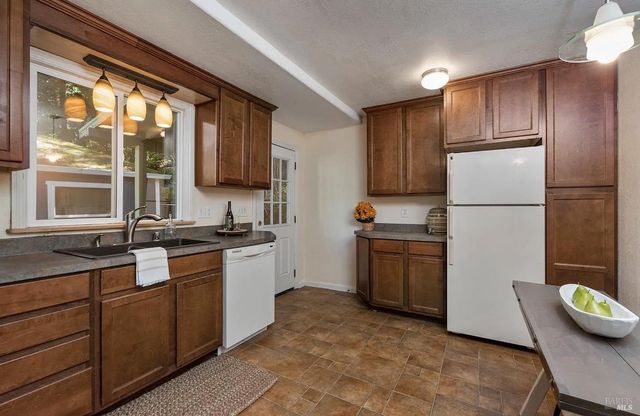 12060 Hwy 116 Hwy, Guerneville, CA 95446